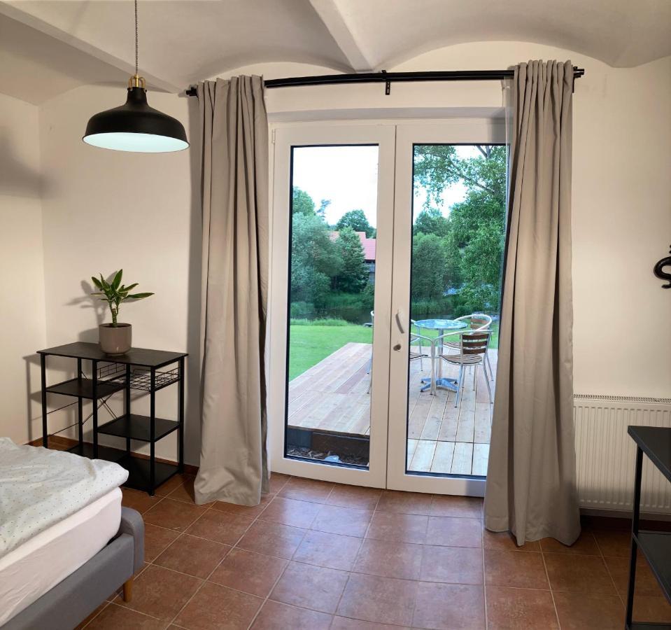 Apartmany U Reky Nezarky Lasenice ภายนอก รูปภาพ